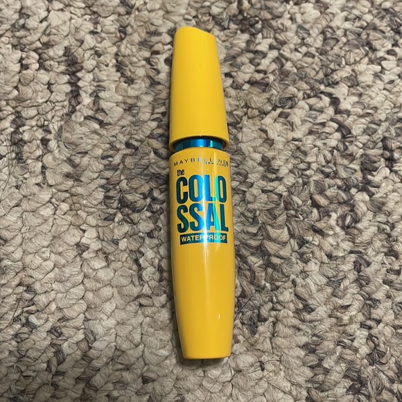 2 for $25 or 5 for $50🩵 3 Maybelline Mascara’s: Colossal reg+wp and Sky High wp - Picture 5 of 8